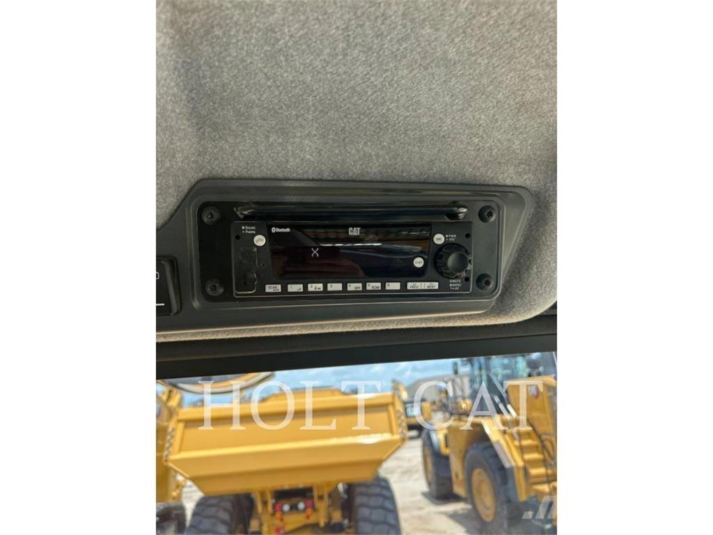 CAT 725 Σπαστό Dump Truck ADT