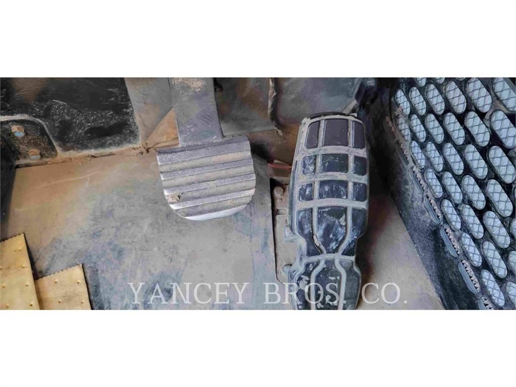 CAT 725 WT Σπαστό Dump Truck ADT