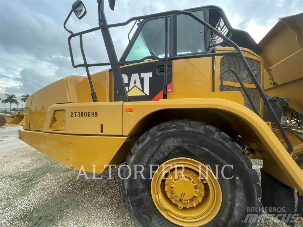 CAT 725C2 Σπαστό Dump Truck ADT