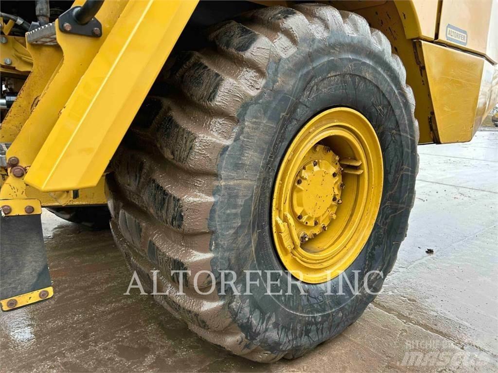 CAT 725C2 Σπαστό Dump Truck ADT