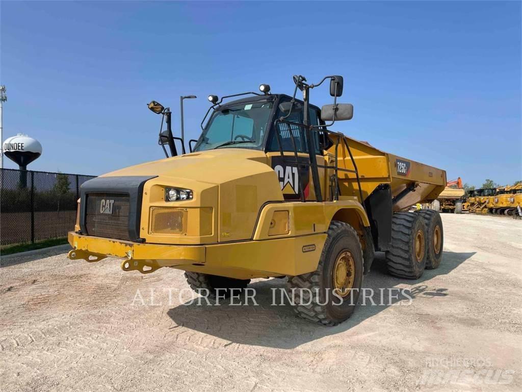CAT 725C2 Σπαστό Dump Truck ADT
