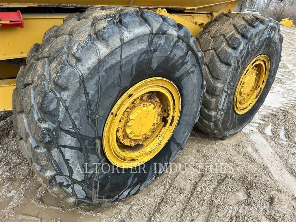 CAT 725C2 Σπαστό Dump Truck ADT