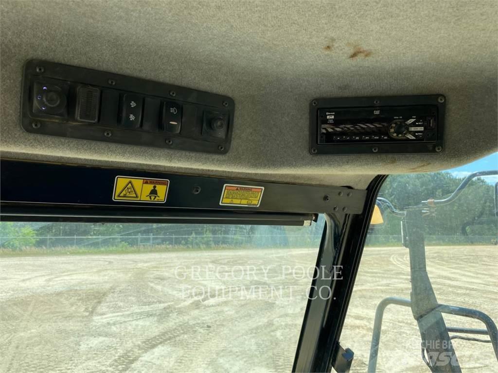CAT 725C2 Σπαστό Dump Truck ADT