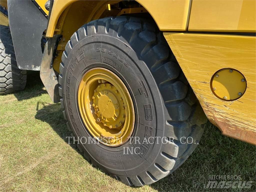 CAT 730 Σπαστό Dump Truck ADT