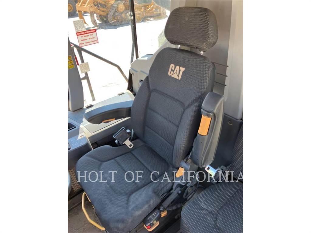 CAT 730 Σπαστό Dump Truck ADT
