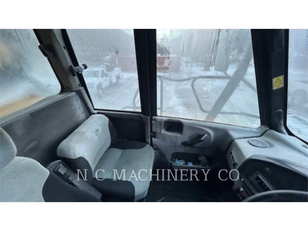 CAT 730 Σπαστό Dump Truck ADT
