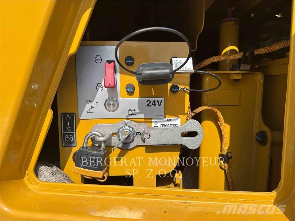 CAT 730 Σπαστό Dump Truck ADT