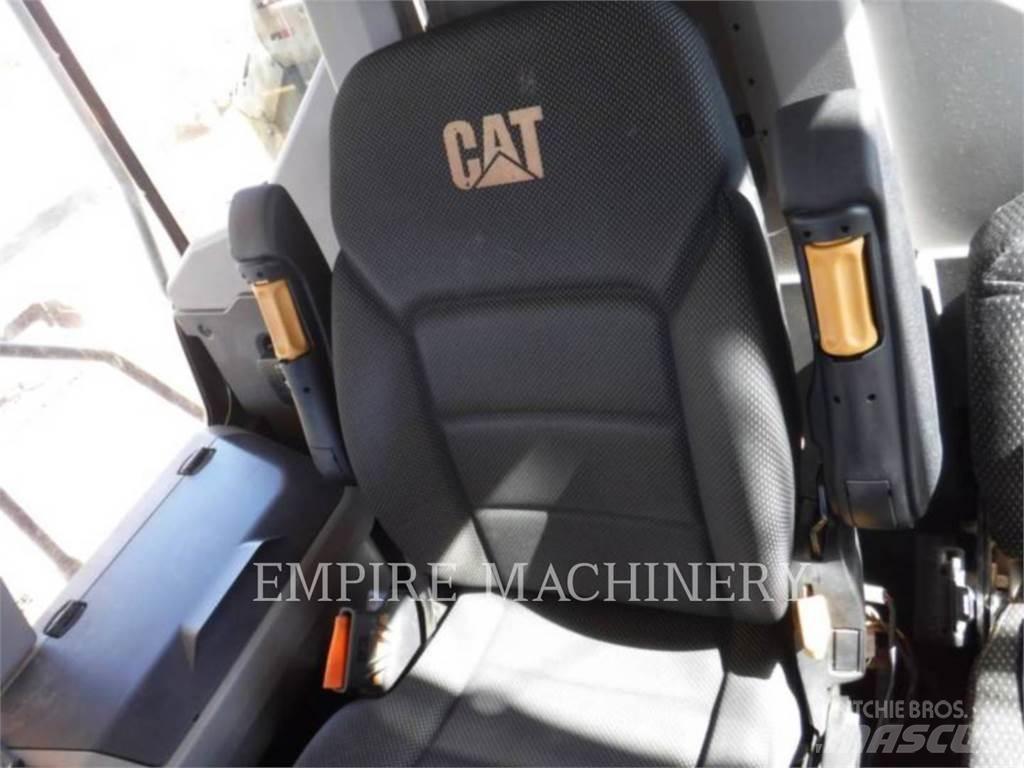 CAT 730 TG Σπαστό Dump Truck ADT