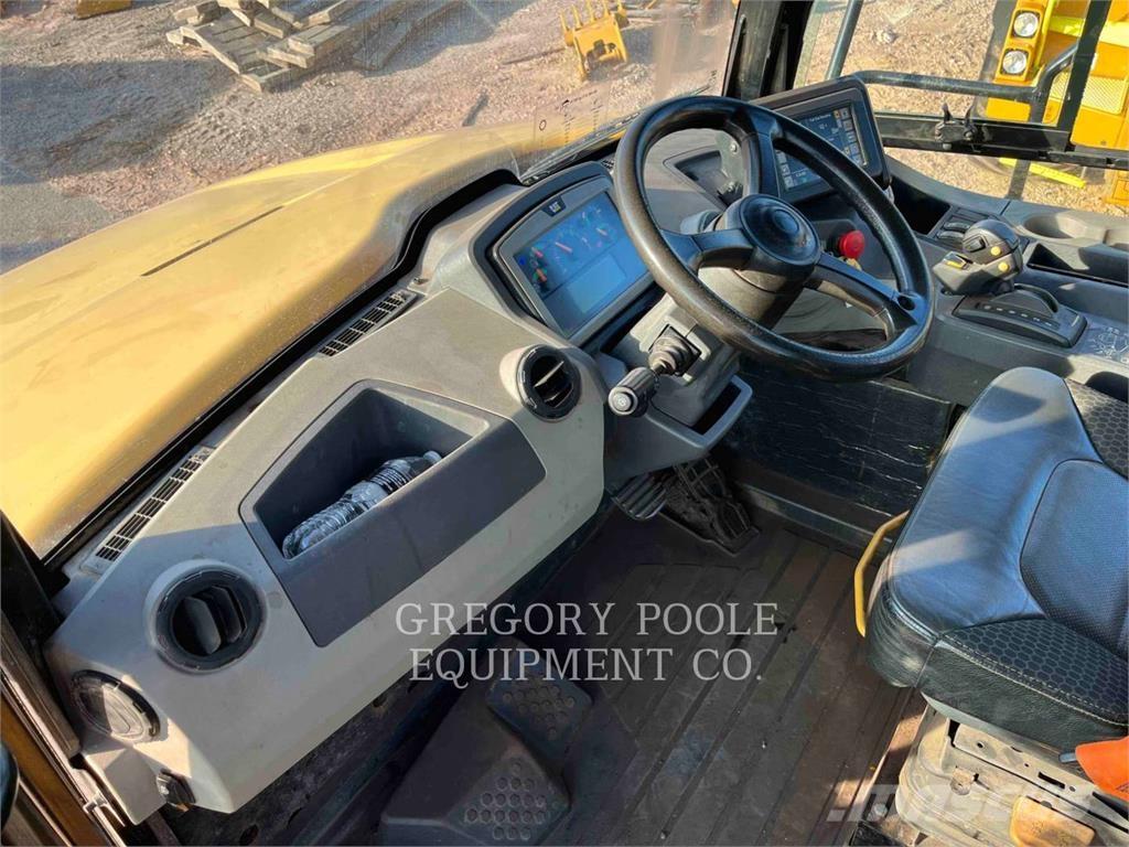 CAT 73004 Σπαστό Dump Truck ADT