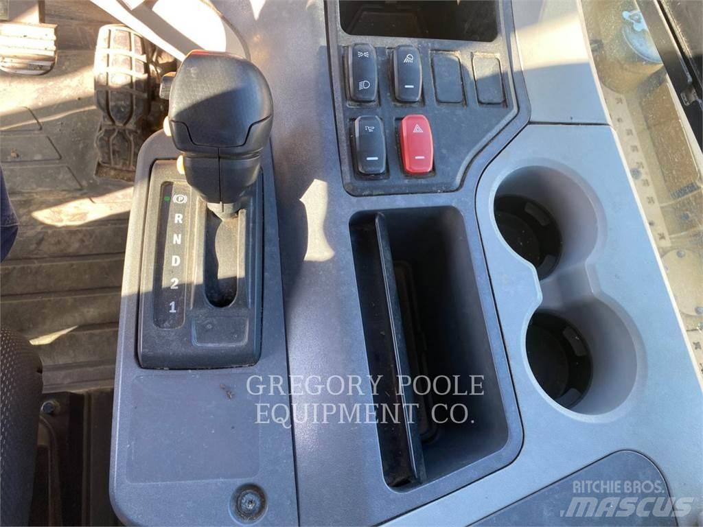 CAT 73504 Σπαστό Dump Truck ADT