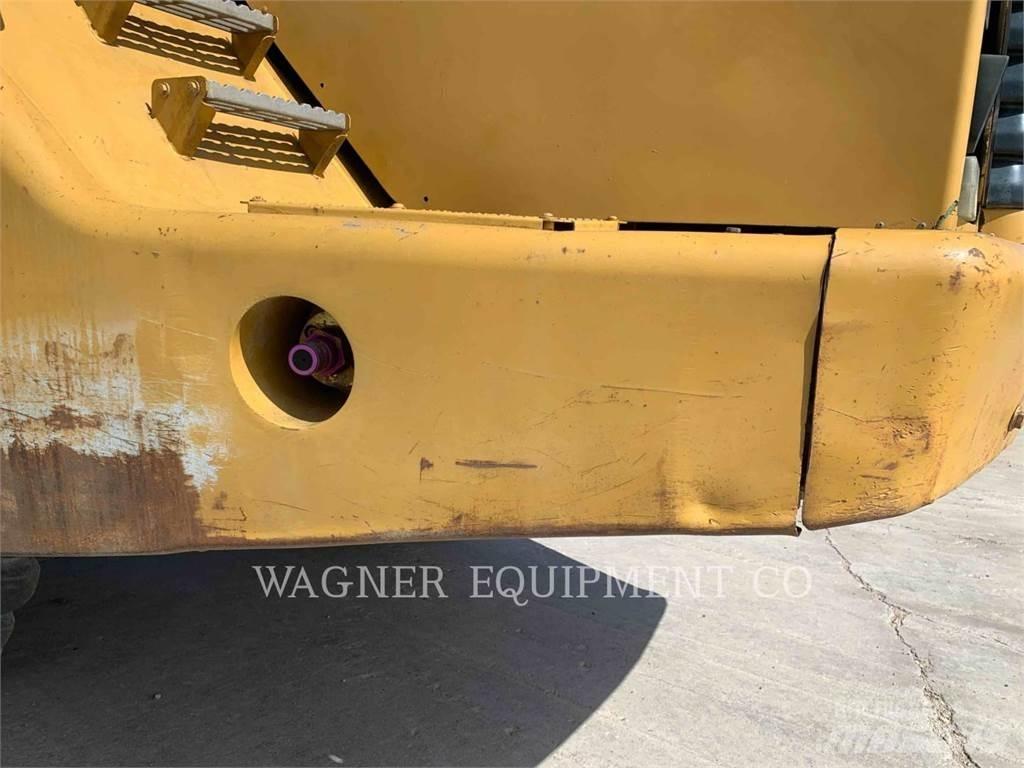 CAT 740 Σπαστό Dump Truck ADT