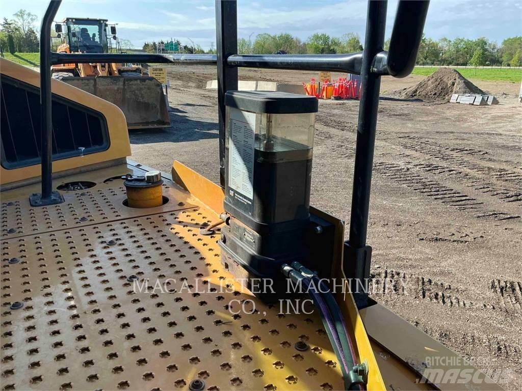 CAT 740 4EJ Σπαστό Dump Truck ADT