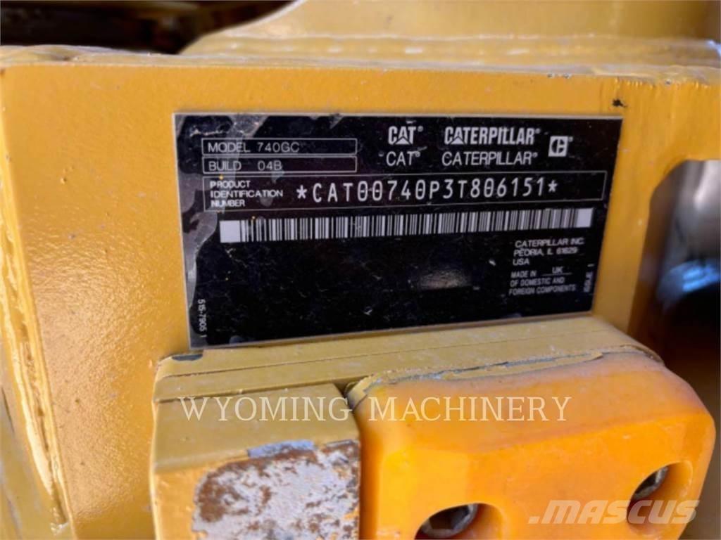 CAT 740 GC Σπαστό Dump Truck ADT