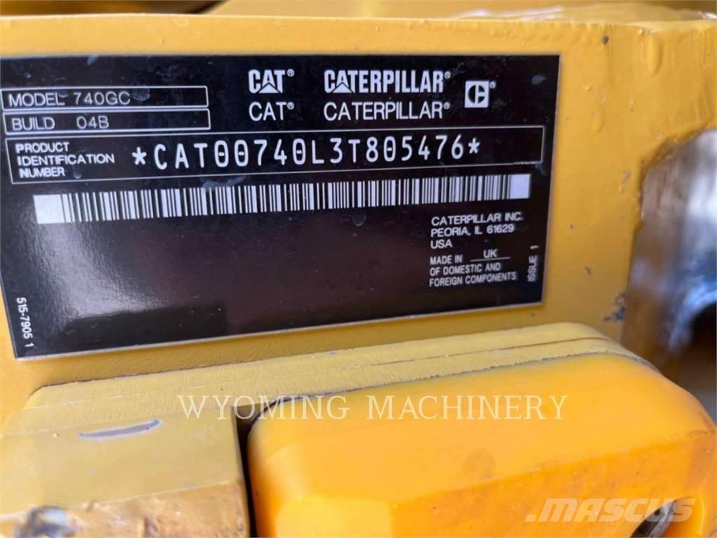 CAT 740 GC Σπαστό Dump Truck ADT