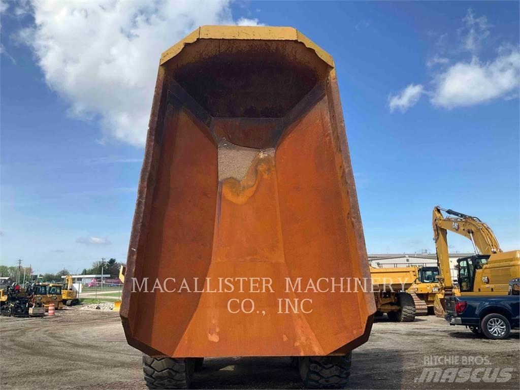 CAT 740 GC Σπαστό Dump Truck ADT
