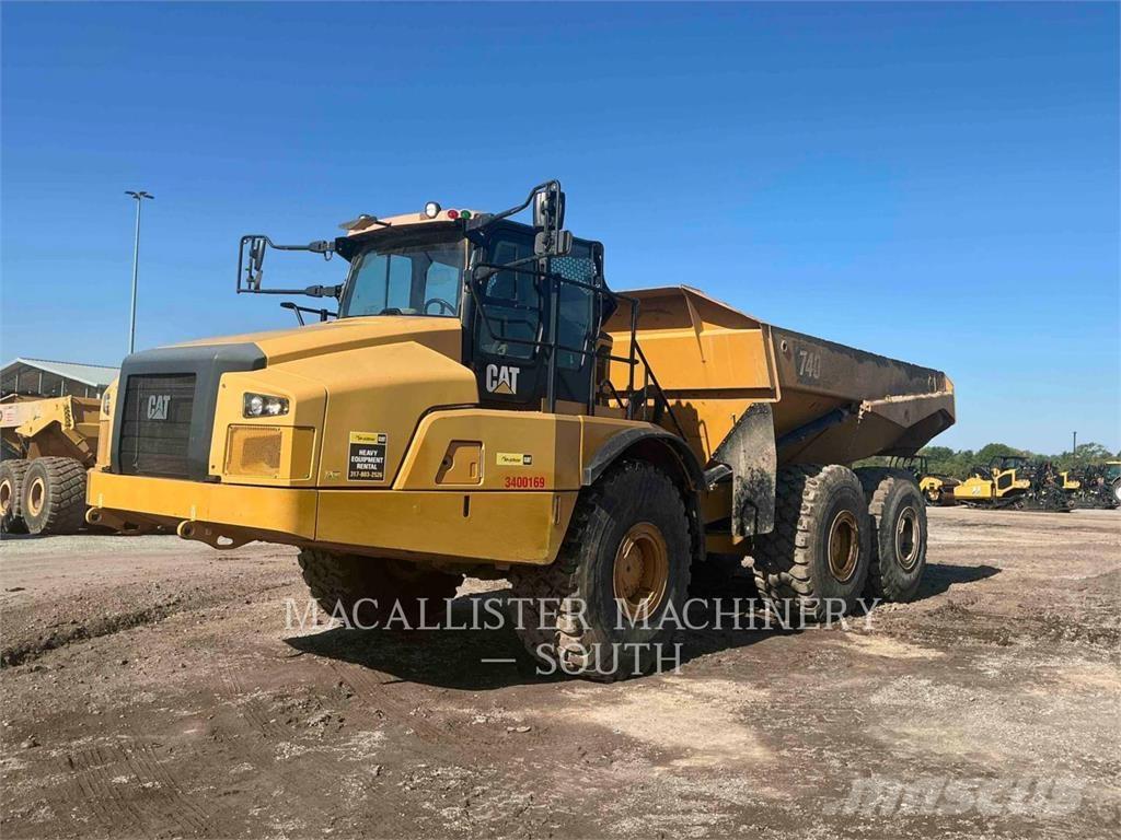 CAT 740 GC Σπαστό Dump Truck ADT