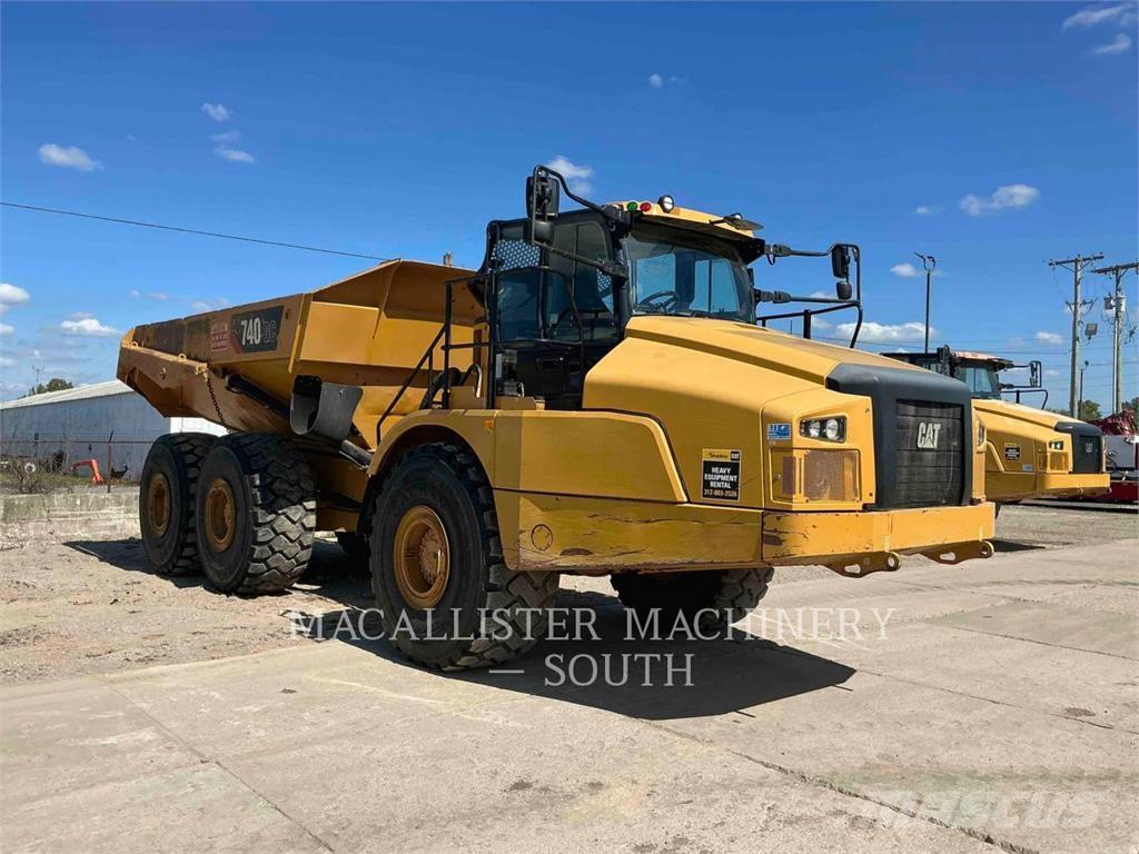 CAT 740 GC Σπαστό Dump Truck ADT