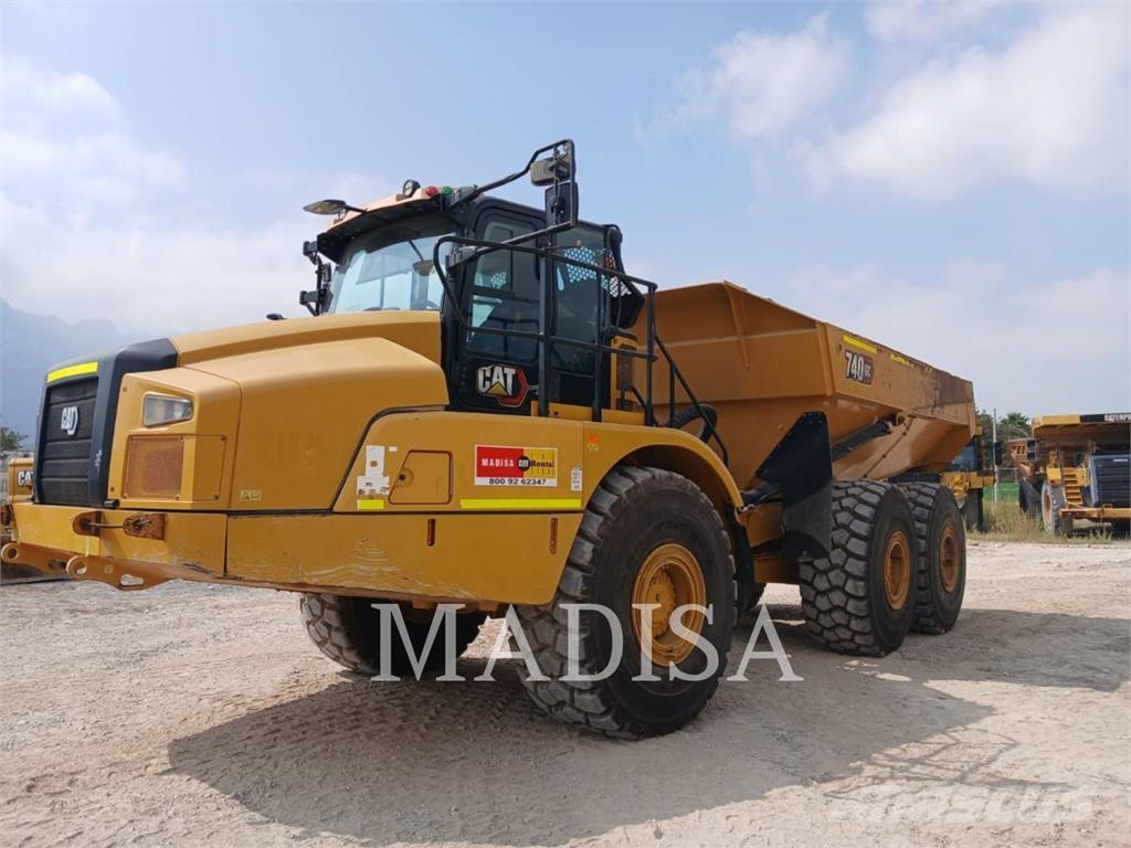 CAT 740 GC Σπαστό Dump Truck ADT
