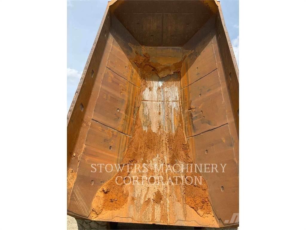 CAT 740B Σπαστό Dump Truck ADT