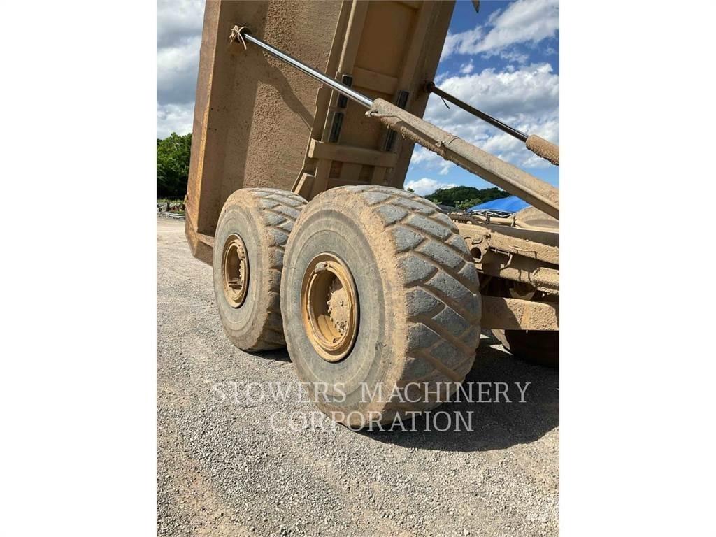 CAT 740B Σπαστό Dump Truck ADT