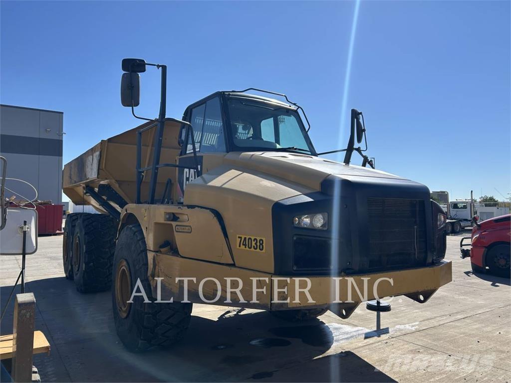 CAT 740B Σπαστό Dump Truck ADT