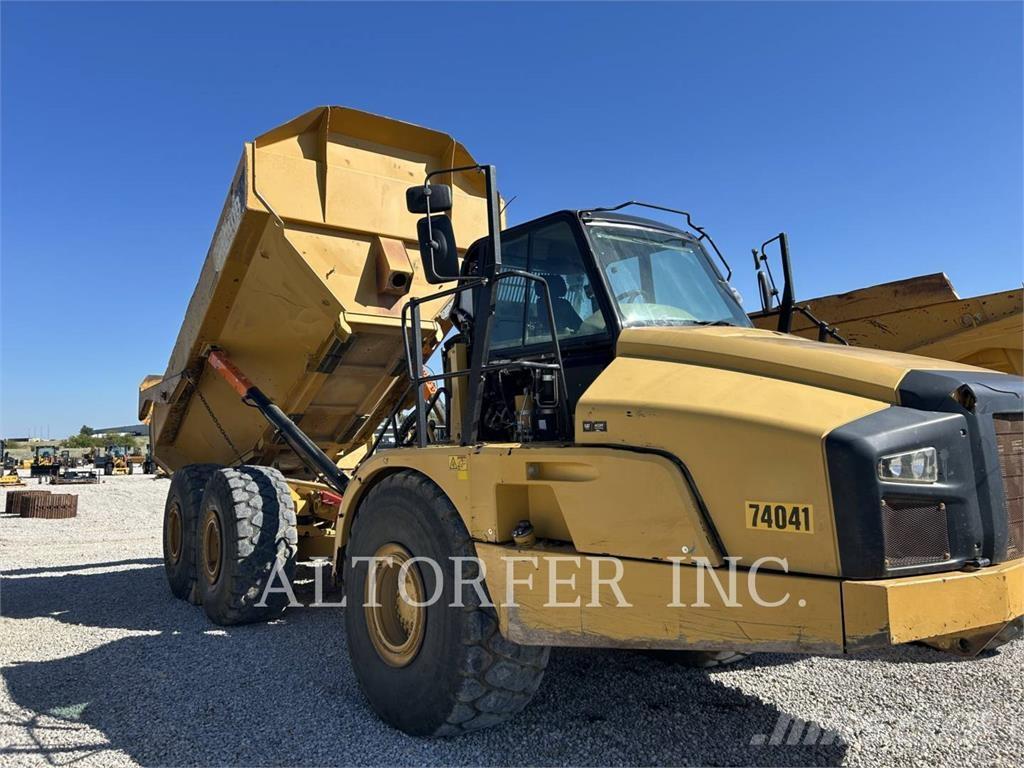 CAT 740B Σπαστό Dump Truck ADT