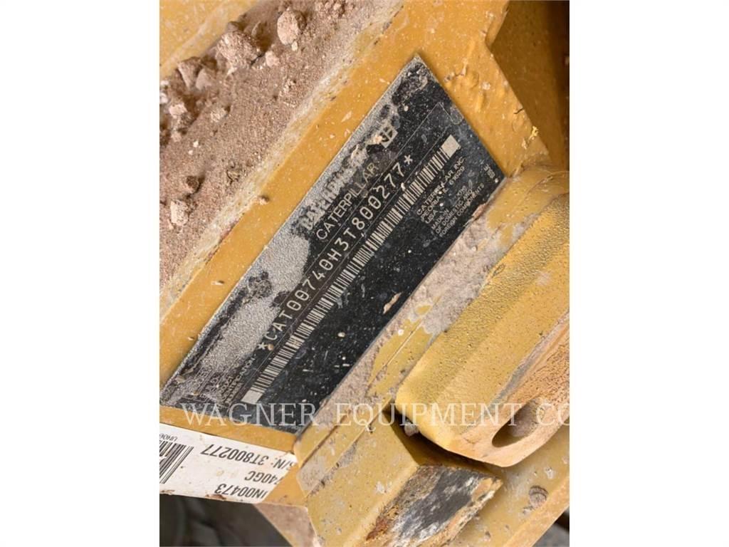 CAT 740GC Σπαστό Dump Truck ADT