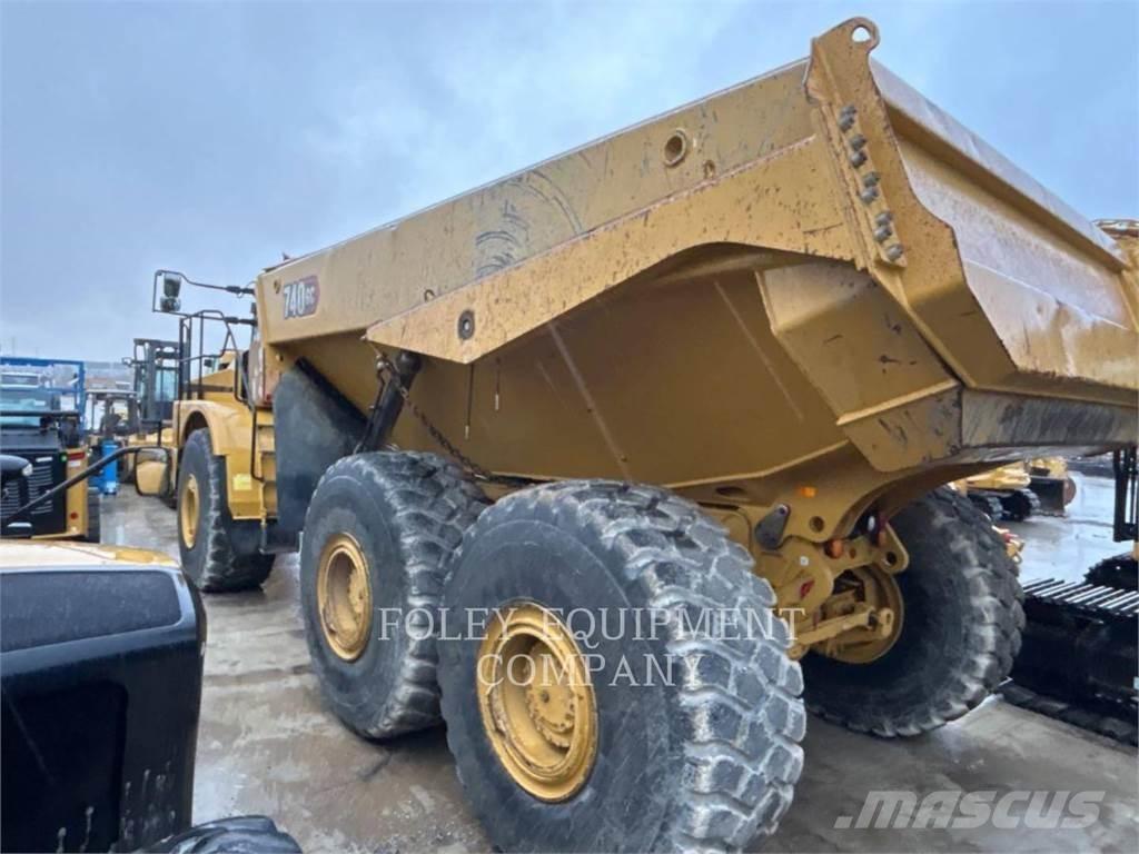 CAT 740GC-04 Σπαστό Dump Truck ADT