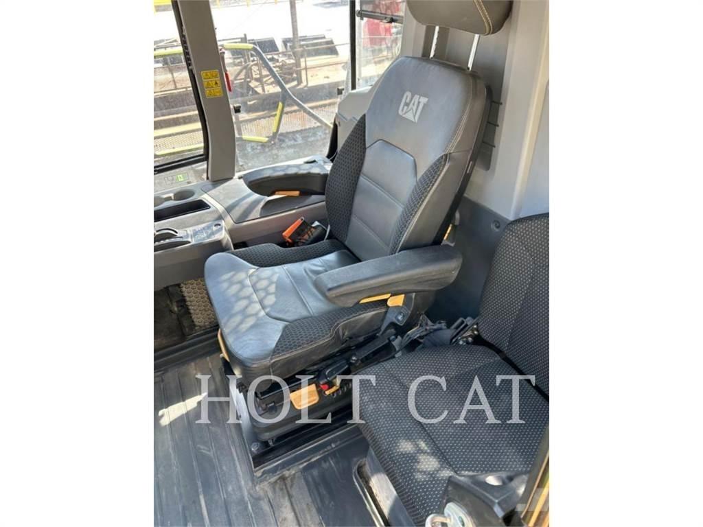 CAT 745 Σπαστό Dump Truck ADT