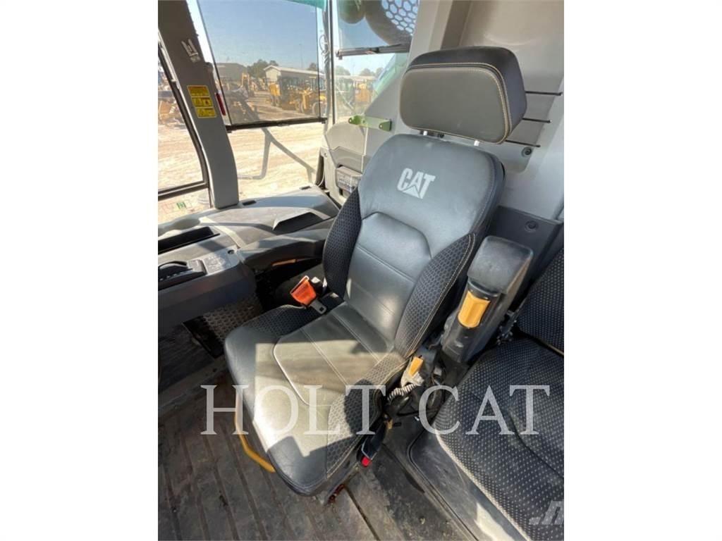 CAT 745 Σπαστό Dump Truck ADT
