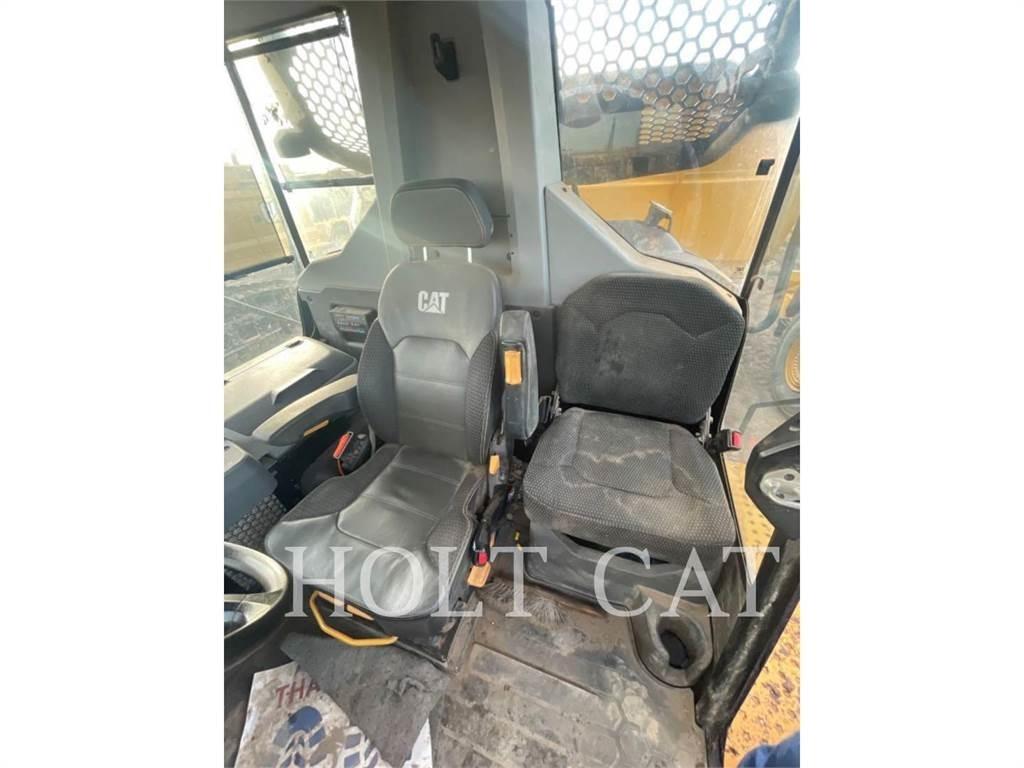 CAT 745 Σπαστό Dump Truck ADT