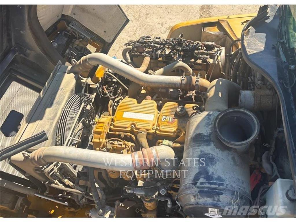 CAT 745 Σπαστό Dump Truck ADT