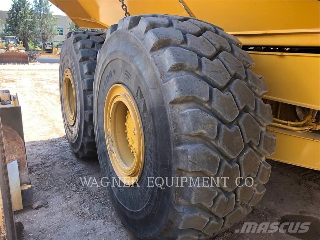 CAT 745 Σπαστό Dump Truck ADT