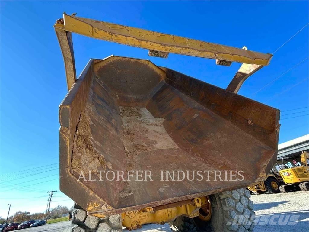 CAT 745 Σπαστό Dump Truck ADT