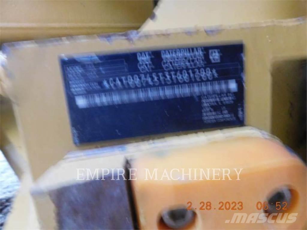 CAT 745-04 Σπαστό Dump Truck ADT