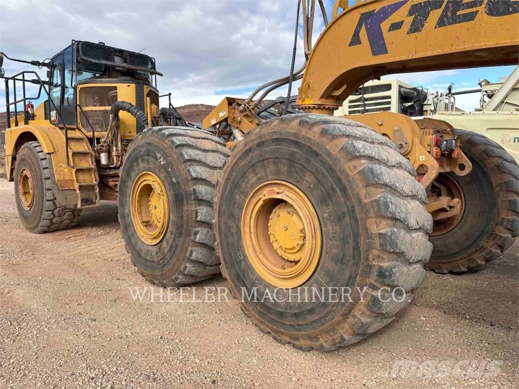 CAT 745 TG Σπαστό Dump Truck ADT