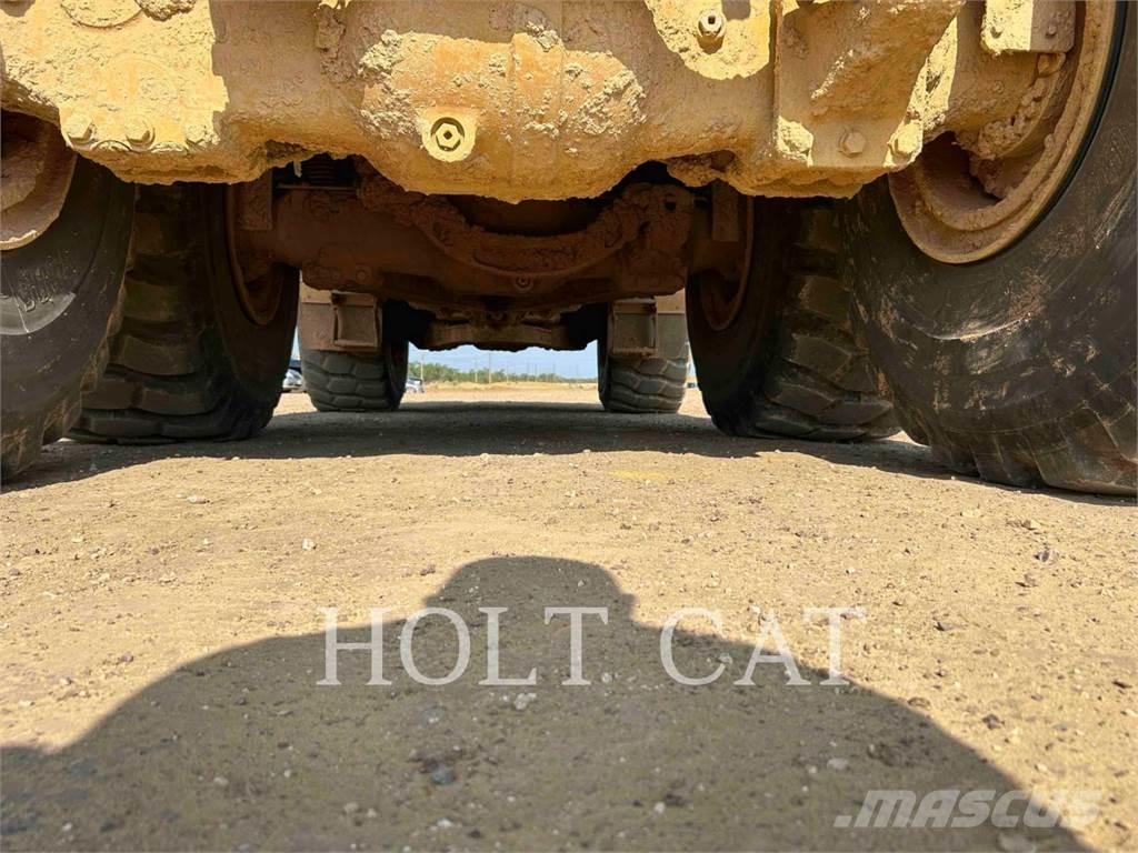 CAT 74504 Σπαστό Dump Truck ADT