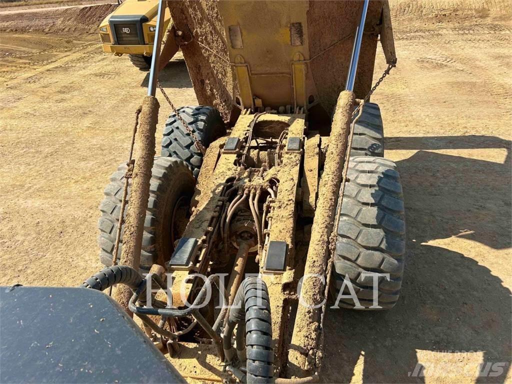 CAT 74504 Σπαστό Dump Truck ADT