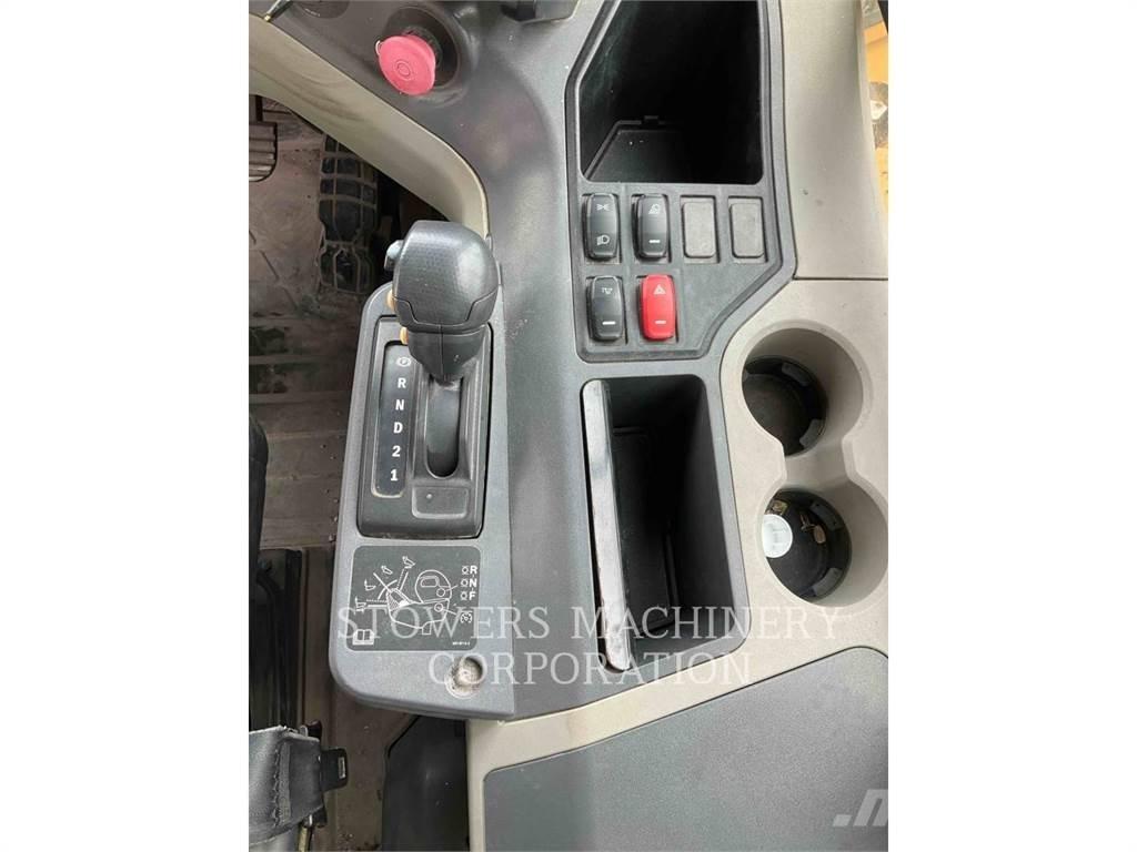 CAT 74504 Σπαστό Dump Truck ADT