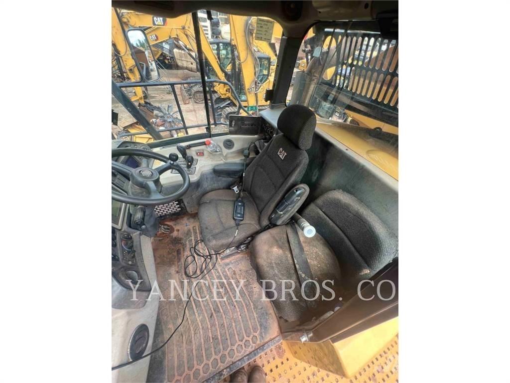 CAT 745C Σπαστό Dump Truck ADT