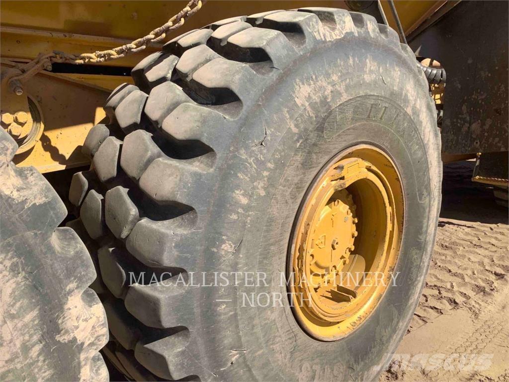 CAT 745C T Σπαστό Dump Truck ADT