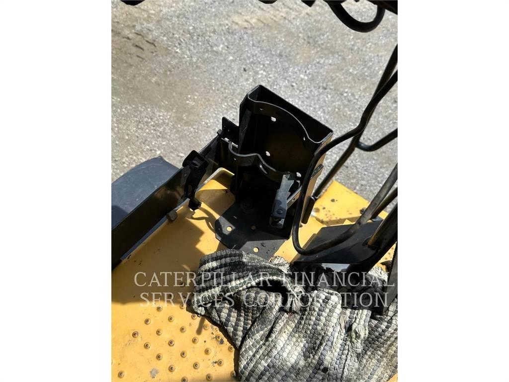 CAT 772G Σπαστό Dump Truck ADT