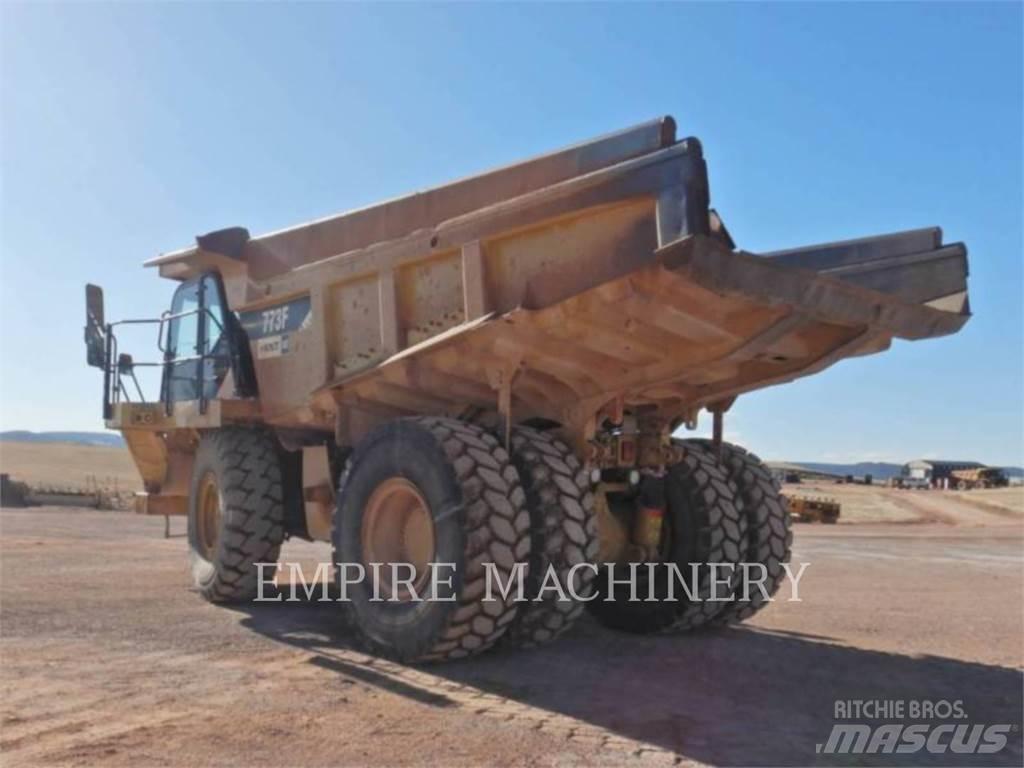 CAT 773F Σπαστό Dump Truck ADT