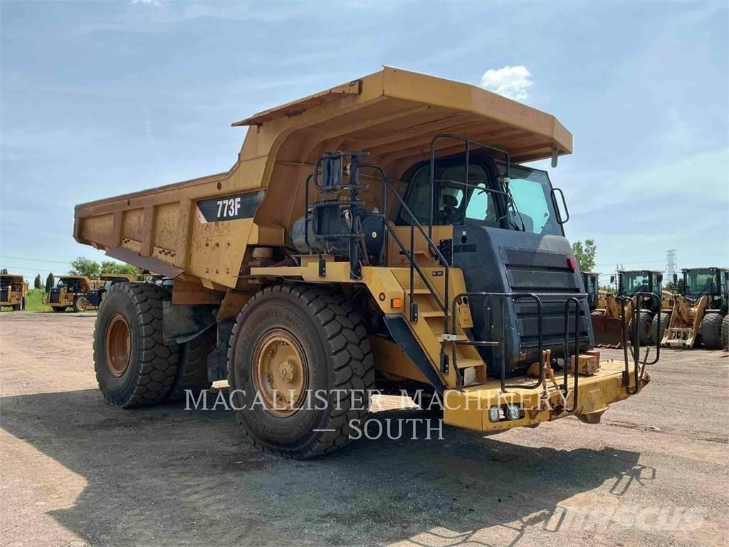 CAT 773F Σπαστό Dump Truck ADT