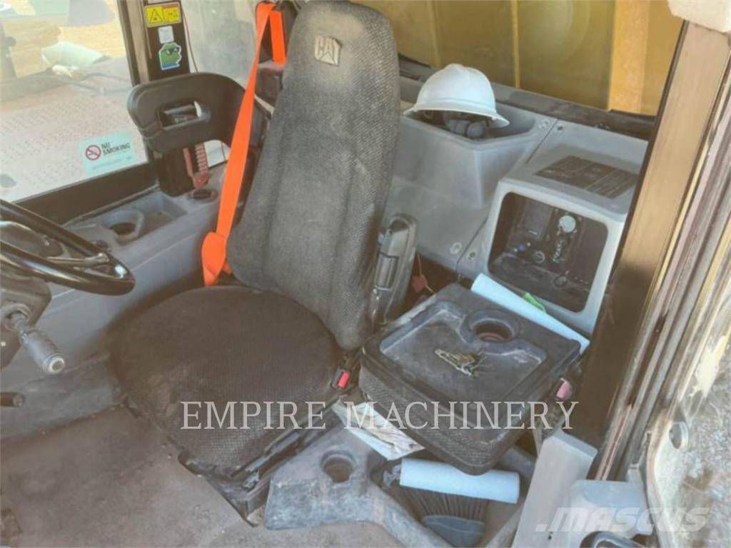 CAT 773F Σπαστό Dump Truck ADT