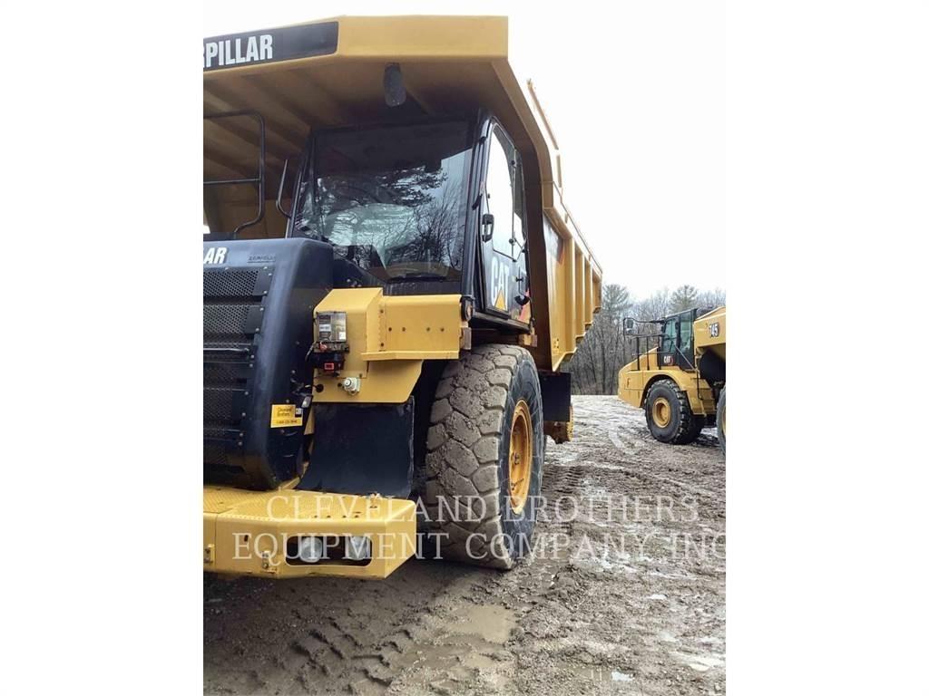 CAT 775F Σπαστό Dump Truck ADT