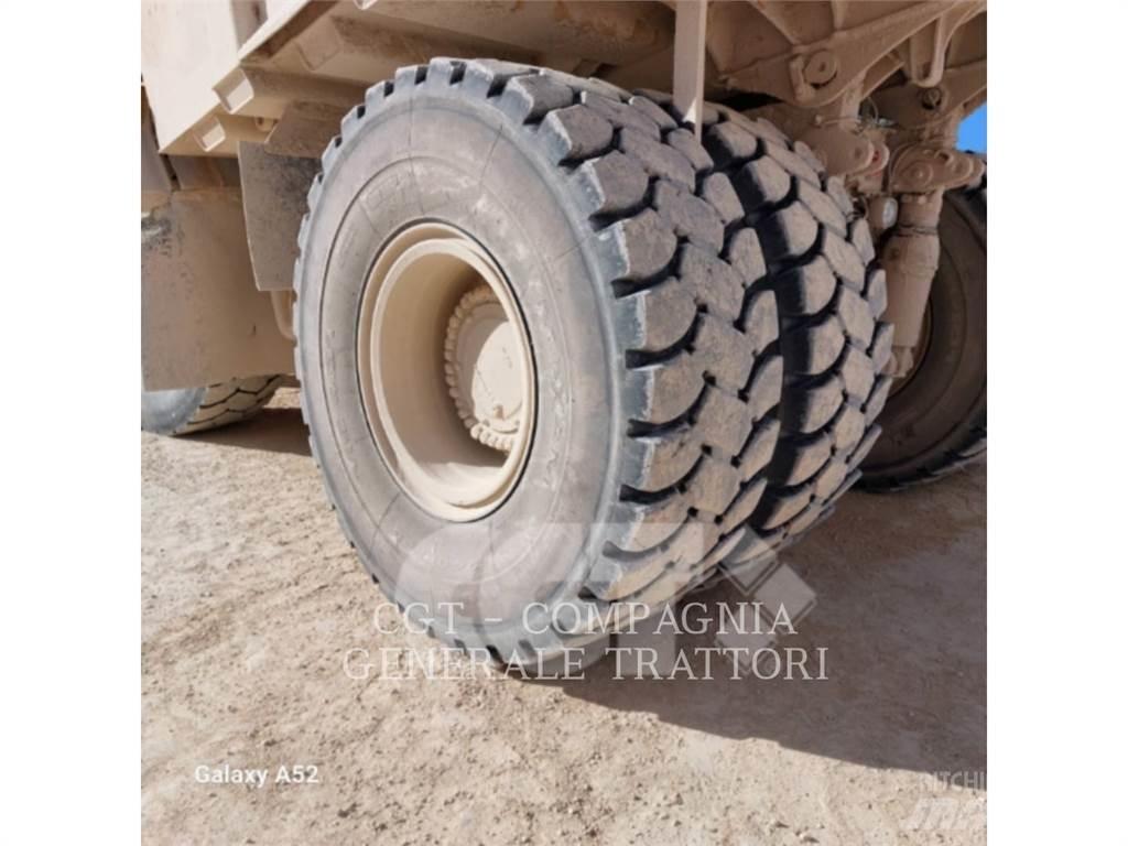 CAT 775F Σπαστό Dump Truck ADT