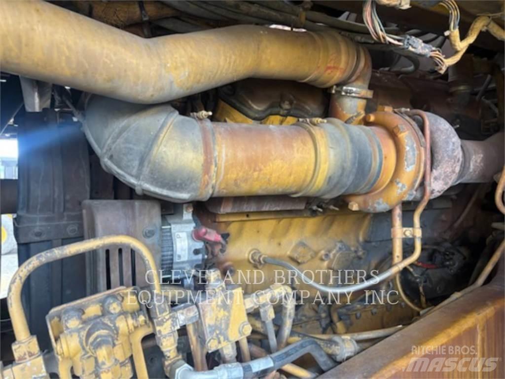 CAT 775F Βυτία νερού