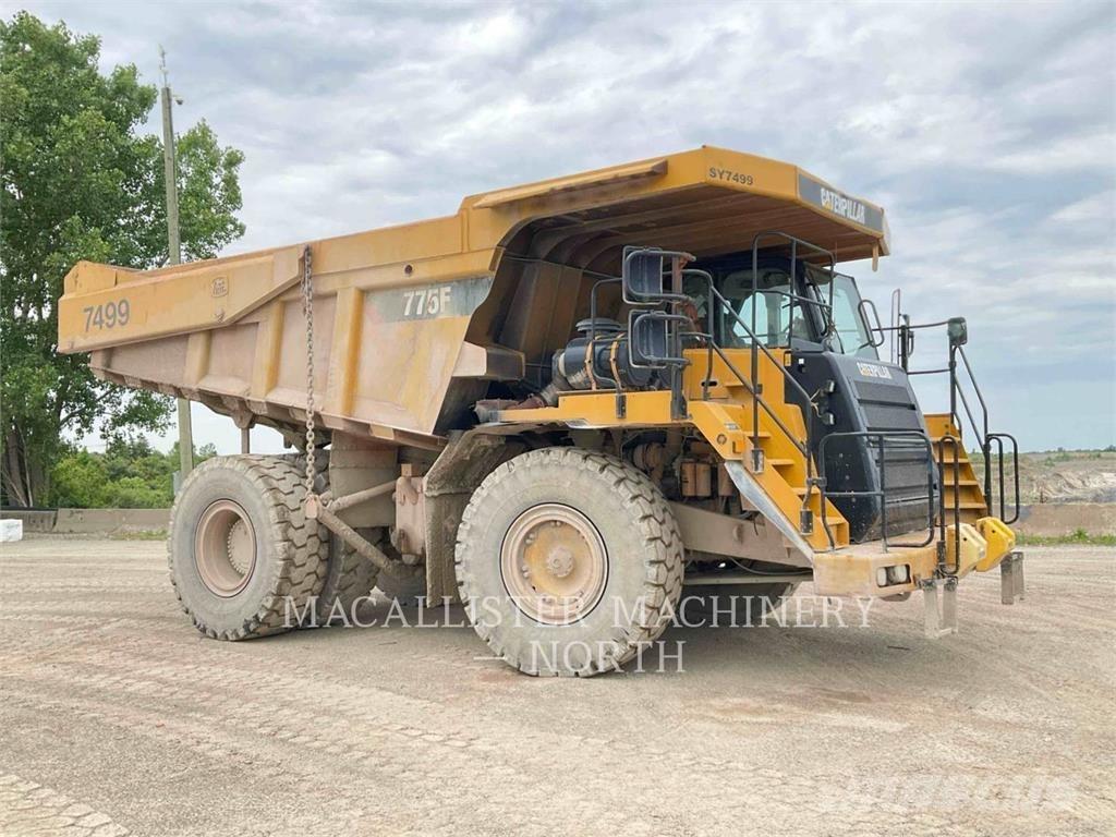 CAT 775F Σπαστό Dump Truck ADT