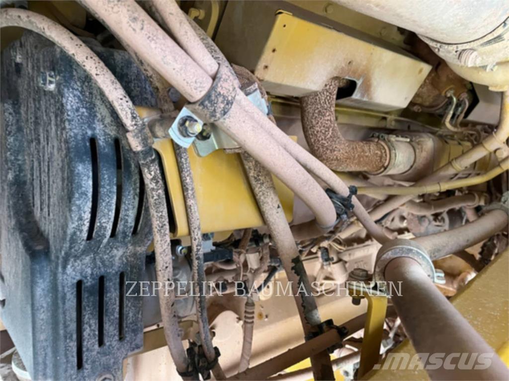 CAT 775G Σπαστό Dump Truck ADT